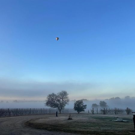 Bracken Ridge Vineyard The Entire Estate روثبري المظهر الخارجي الصورة